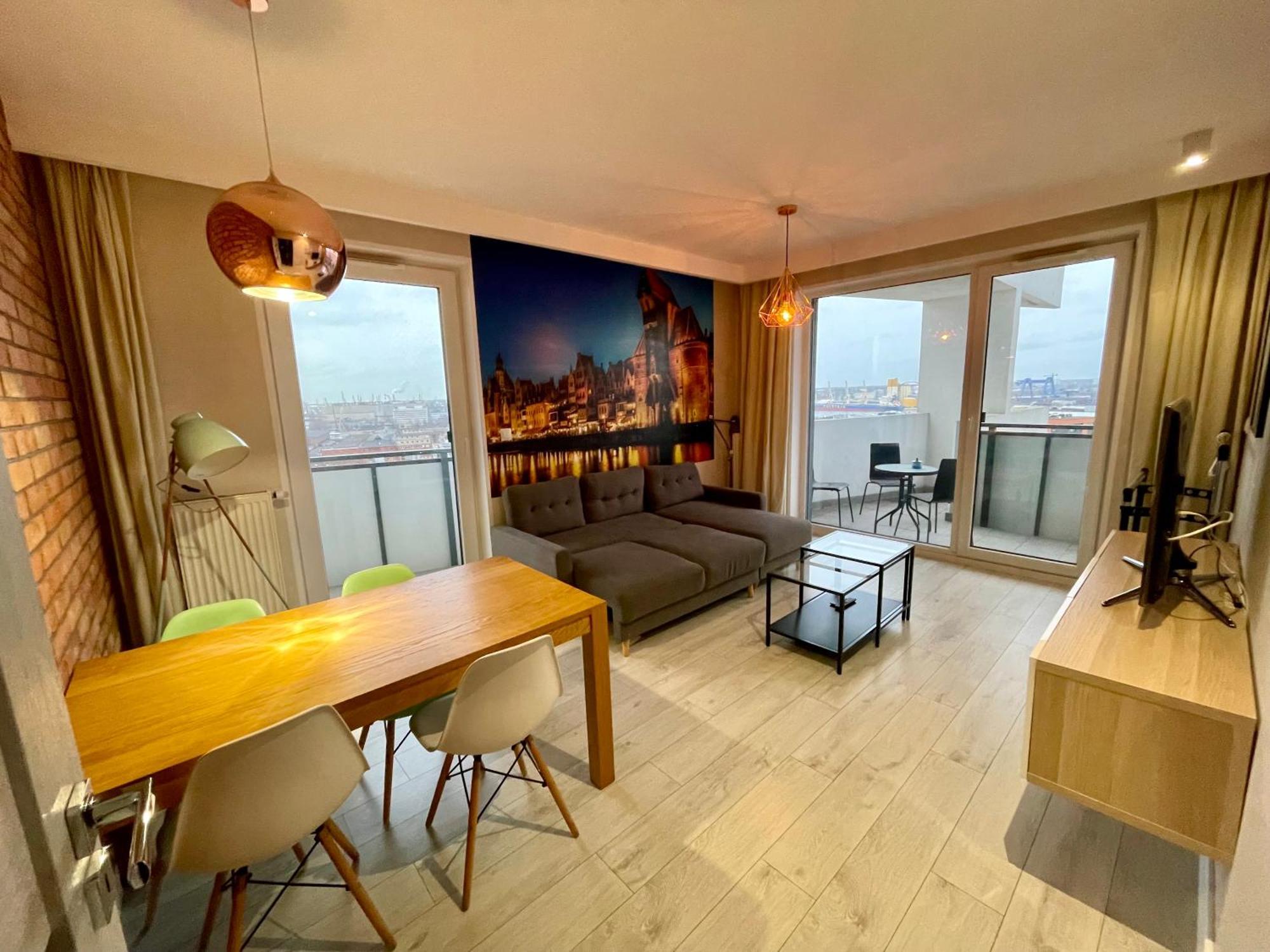 Bastion Walowa - Luxury Apartment With Beautiful View Гданск Екстериор снимка